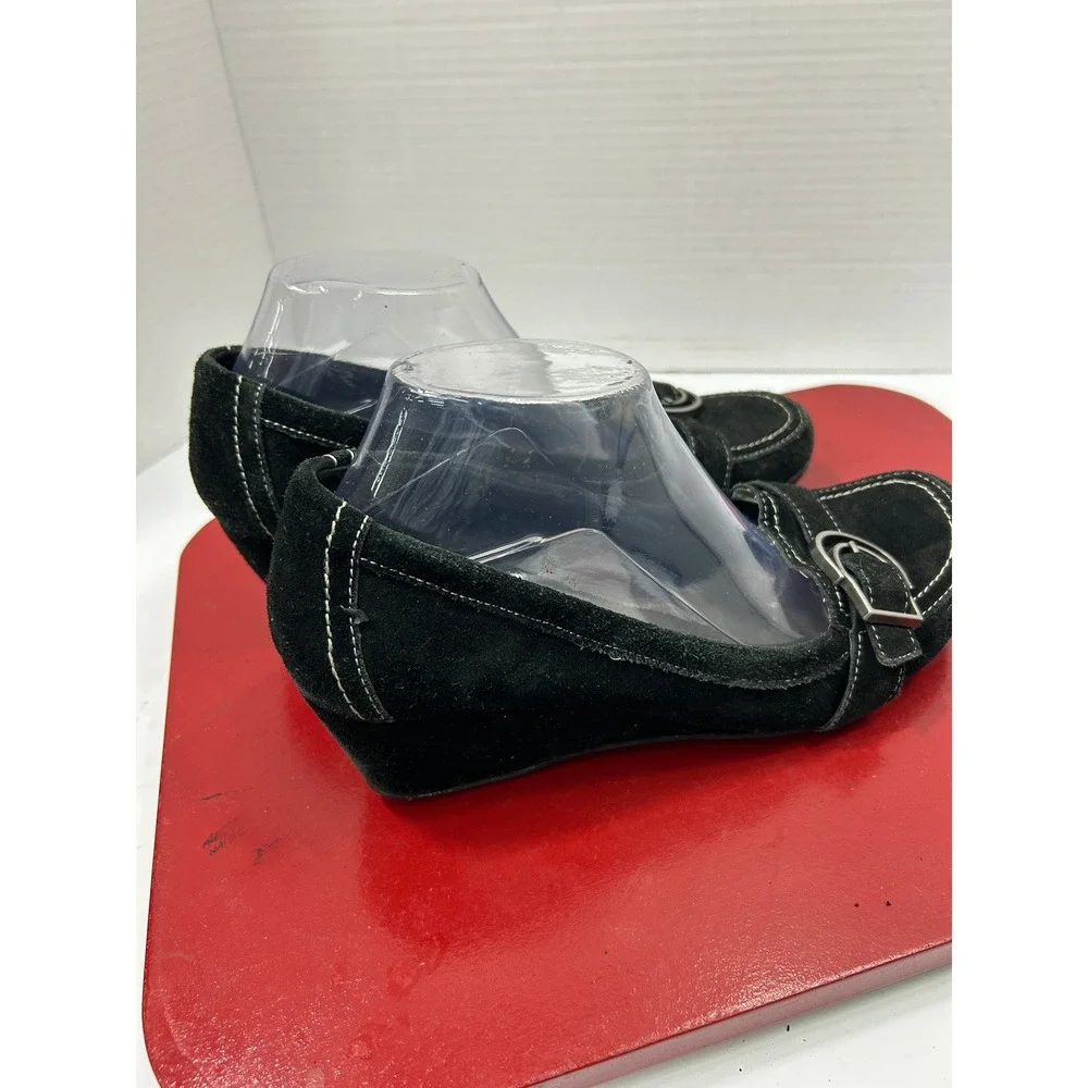 Kelly & Katie Suede Buckle Wedge 9.5 Black Contrast Stitch Office Academia Chic